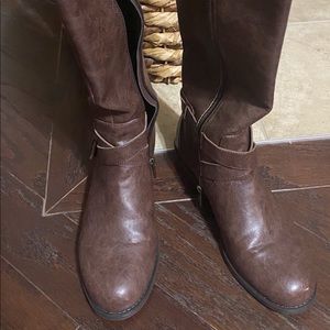 Women’s Kenneth Cole Knee Boots- Size 9